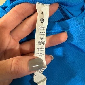 Lululemon vibrant blue workout top. NWOT!!!